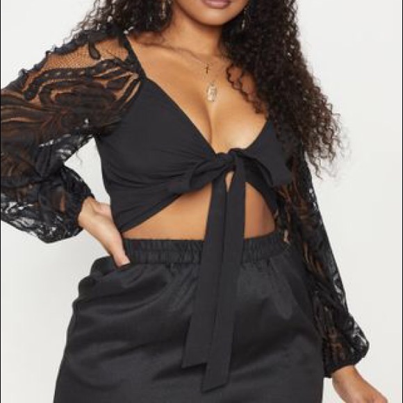 PrettyLittleThing Tops - Lace crop top